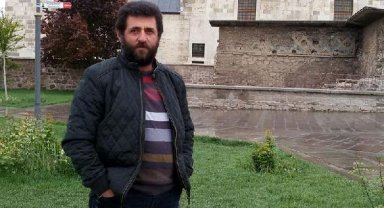Temizlediği beton mikserinden düşerek öldü
