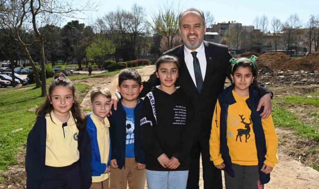 Teoman Özalp Parkı'nda dönüşüm başladı