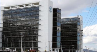 Tıp fakültesi hastanesinde 'nitelikli dolandırıcılık' iddiasına 3 tutuklama