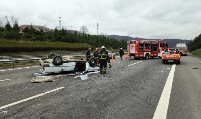 TIR'a çarpan otomobil takla attı: 2 yaralı