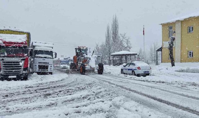 Tunceli-Erzincan karayolu ulaşıma açıldı