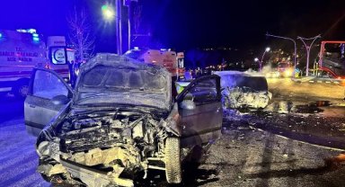 Tunceli'de iki otomobil kavşakta çarpıştı: 5 yaralı