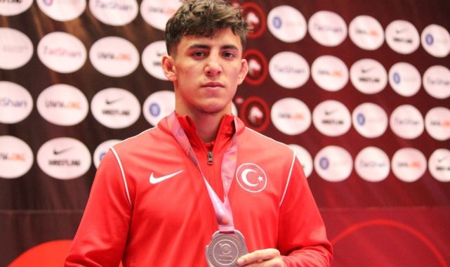 U23 Avrupa Güreş Şampiyonası'nda Tolga Özbek Avrupa ikincisi oldu