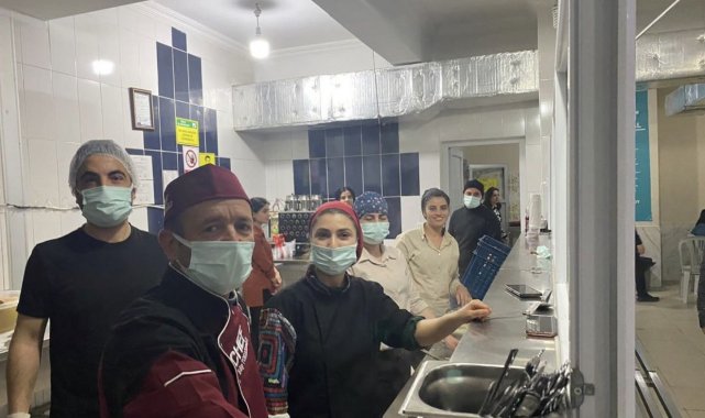 Uludere kaymakamı öğretmen ve öğrencilerle iftarda buluştu