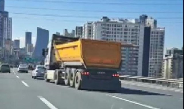 Ümraniye'de hafriyat kamyonuyla makas attı; 14 bin lira ceza yedi