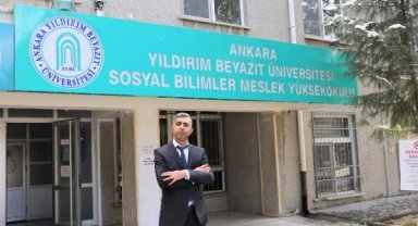 Üniversitede şoförlükten akademisyenliğe