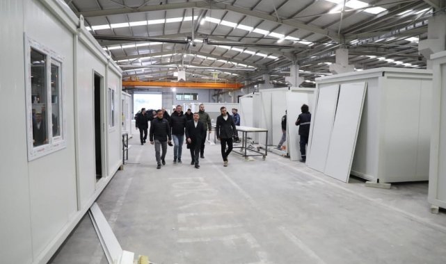 Üretilen konteynerler deprem bölgelerine gönderiliyor