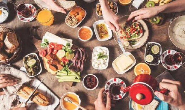 Uzmanından reflü hastaları için iftar ve sahur önerileri