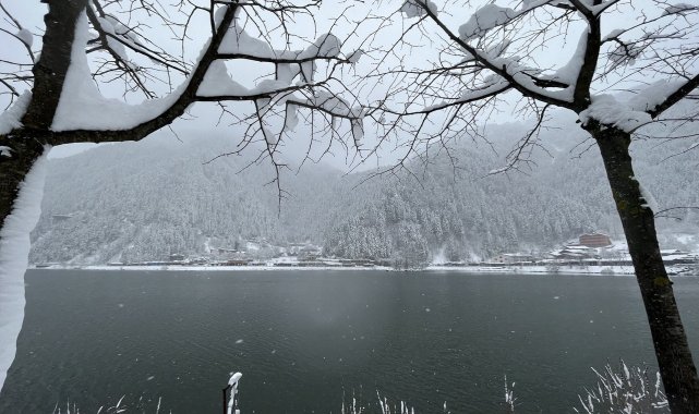 Uzungöl beyaza boyandı