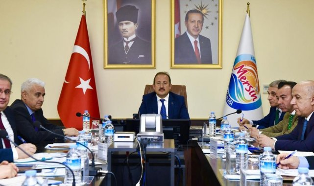 Vali Pehlivan, depremzedelere yönelik koordinasyon toplantısı yaptı