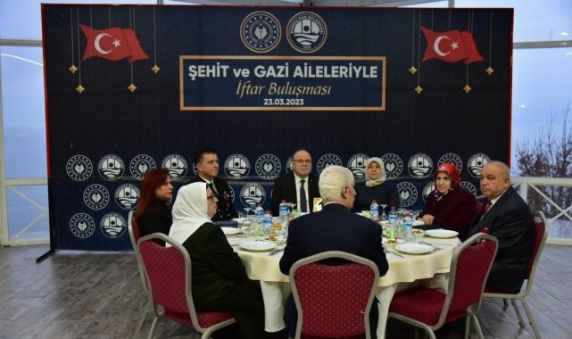 Vali Tutulmaz, şehit aileleri ve gazilerle iftarda bir araya geldi