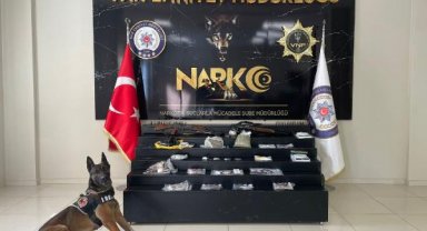 Van'da 530 kilo uyuşturucunun ele geçtiği 'Kökünü Kurutma' operasyonlarına 52 tutuklama