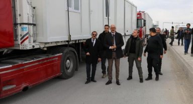 Van'dan deprem bölgesi Malatya'ya 30 konteyner