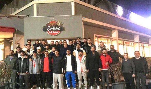 VATSO Başkanı Kandaşoğlu'ndan Vanspor'a moral yemeği