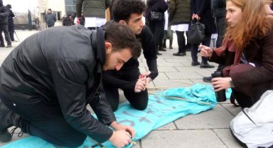 Veteriner Fakültesi öğrencileri hayvan hastanesi için eylem yaptı