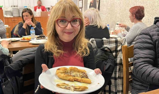 Yabancı turistlerden Yenipazar Pidesi'ne övgü