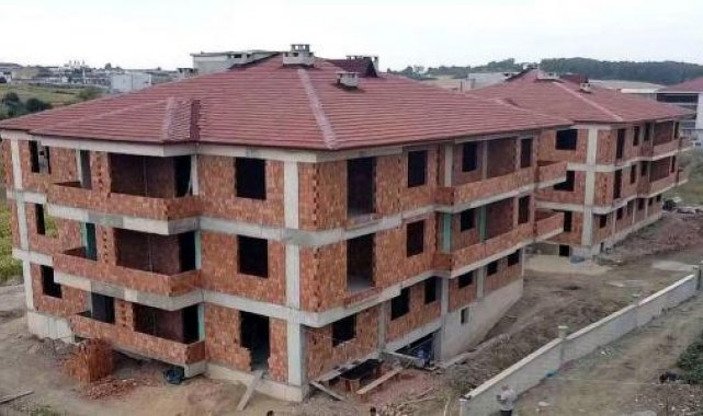 Yaptığı inşaatta kullanılan betonun uygun olmadığını ortaya çıkardı; para cezası kesildi