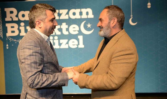 Yıldırım'da Erzincanlı'dan eşsiz şiir ziyafeti