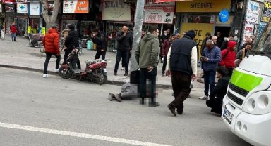 Yolun karşısına geçmeye çalışırken minibüs çarptı, hastanede kurtarılamadı