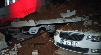 Yozgat'ta istinat duvarı çöktü, 11 otomobil enkaz altında kaldı