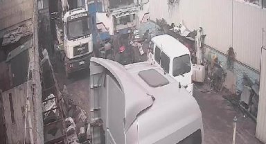 Yurt dışından getirilen hurdalık TIR'ları parçalayıp, satmaya çalışmışlar