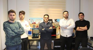 Yüzde 70'in üzerinde neme sahip havadan 'İçilebilir su üreten cihaz' yaptılar