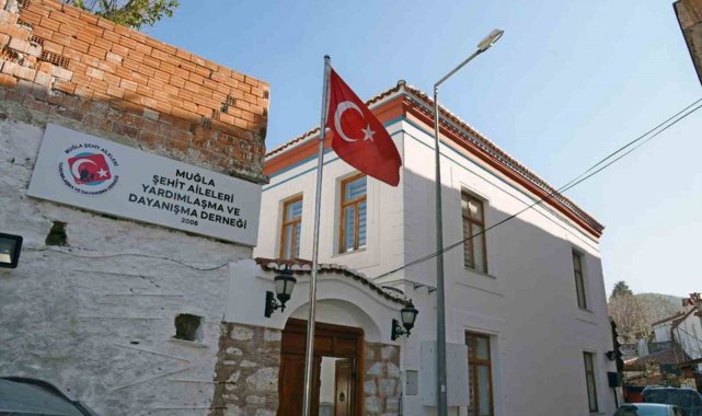 Zafer'in yıldönümünde yen binasına taşındılar