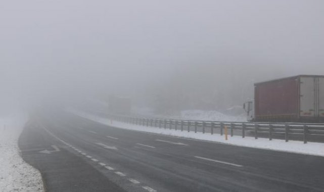 Zonguldak'ta kar ve sis etkili oldu