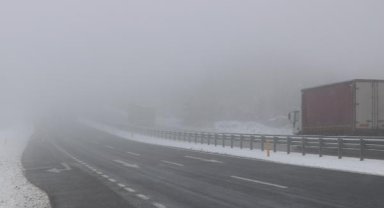 Zonguldak'ta kar ve sis etkili oldu