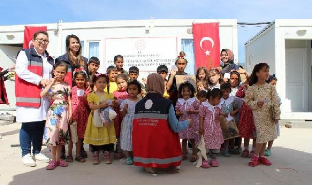 12 bin depremzede çocuğa bayramlık hediyesi