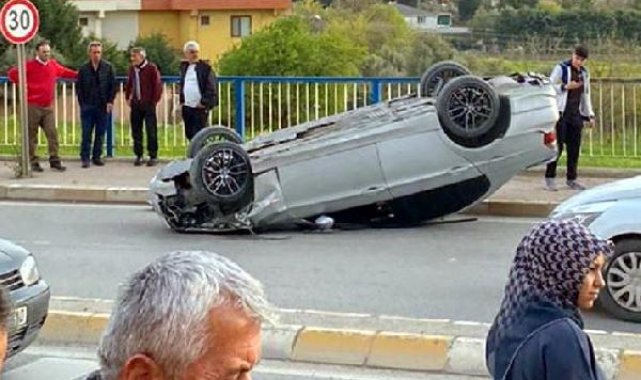 2 otomobilin çarpıştığı kazada 7 kişi yaralandı