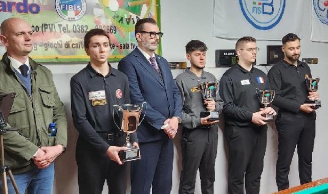 3 bant bilardoda Türk finalinin kazananı Burak Haşhaş