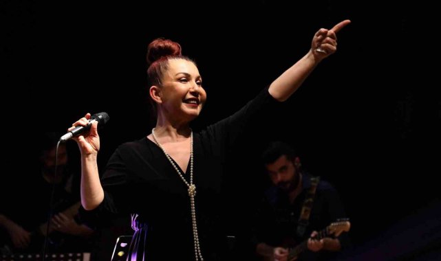 'Kadın Ozanlar' İş Sanat'ta bir araya geliyor