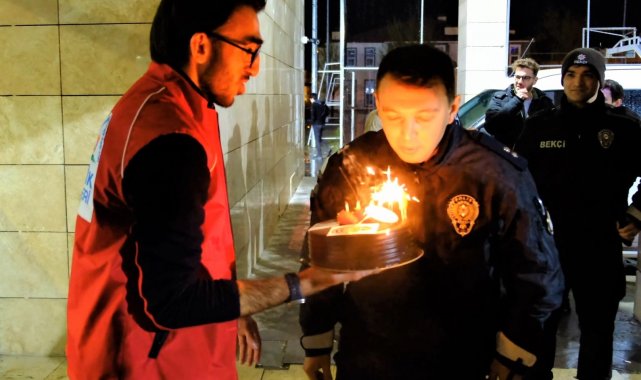 'Kavga var' diye çağrılan polislere pasta sürprizi