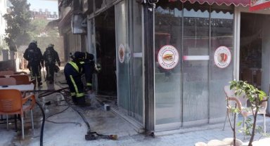 4 ay önce açtığı dükkanı yandı, kızı gözyaşlarına boğuldu