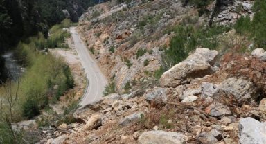 4 öğretmenin öldüğü bölgede, kayalar için çalışma