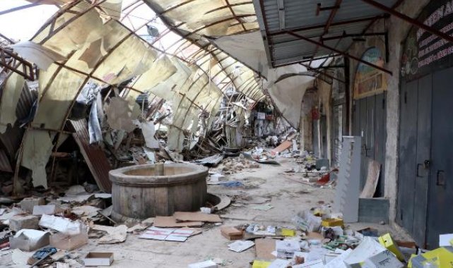 600 dükkanın yıkıldığı tarihi Uzun Çarşı'da hayata dönüş çabası