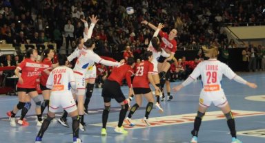 A Milli Kadın Hentbol Takımı, Sırbistan'a 33-24 mağlup oldu