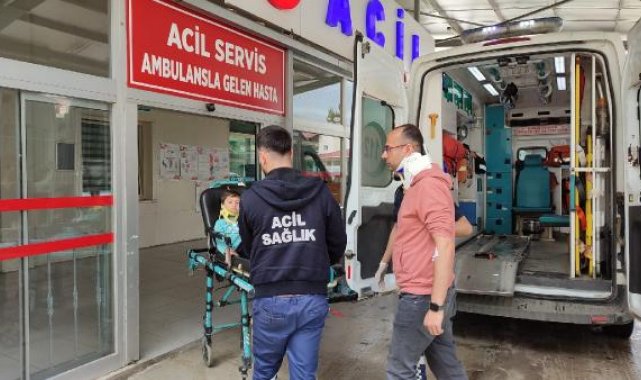 Adana'da 2 otomobil çarpıştı: 1 ölü, 2 yaralı