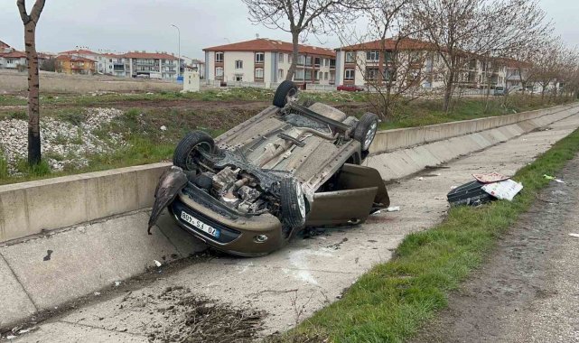 Afyonkarahisar'da trafik kazası 2 yaralı