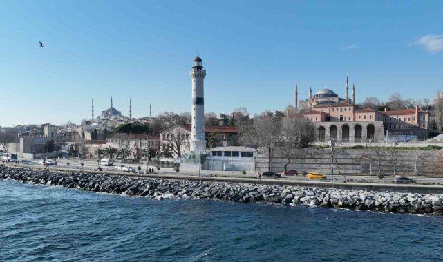 Ahırkapı Feneri yenilenen yüzüne kavuştu