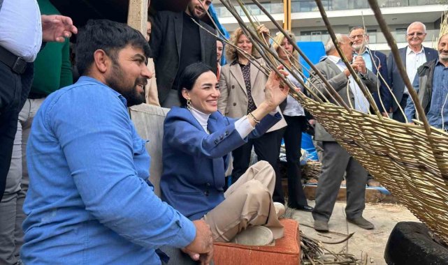 AK Parti Aydın Milletvekili Adayı Sarıbaş sepet örmedeki maharetlerini sergiledi