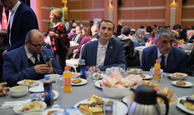 AK Parti İstanbul İl Başkanlığı'nda 'engelsiz iftar programı' düzenlendi