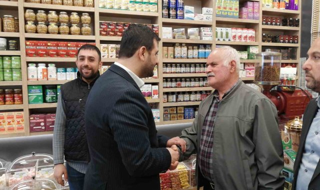 AK Parti İstanbul Milletvekili Adayı Yunus Fırat Aydın, Kartal'da esnafı ziyaret etti