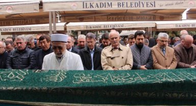 AK Parti'li Canikli, ağabeyini son yolculuğuna uğurladı
