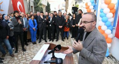 AK Parti'li Turan'dan Gökçeada'ya gelen Yunanistan Dışişleri Bakanı Dendias'a Bozcaada daveti