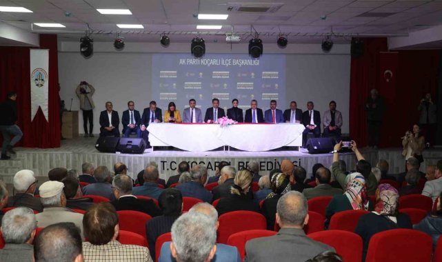 AK Parti'nin Aydın milletvekili adayları Koçarlı'da seçmenlerle buluştu
