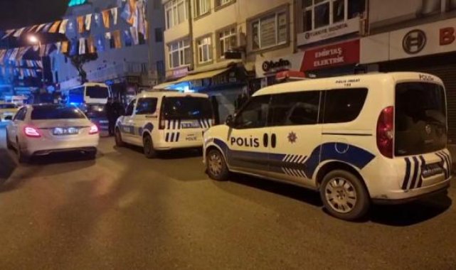AK Parti'nin Bahçelievler'deki seçim bürolarının önünde duyulan silah sesleri polisi harekete geçirdi
