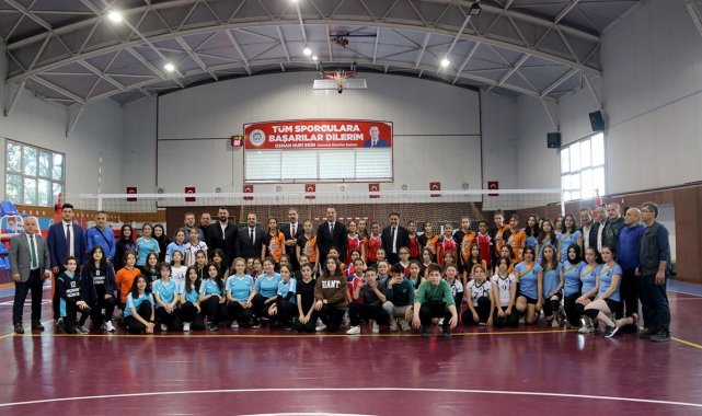 Akçaabat'ta çocuklara ve gençlere yönelik sportif ve kültürel etkinlikler devam ediyor