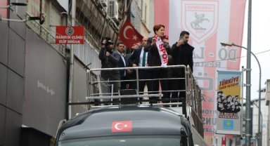 Akşener: Erdoğan yolcu edilecek, Kılıçdaroğlu alkışlarla cumhurbaşkanı olarak gelecek